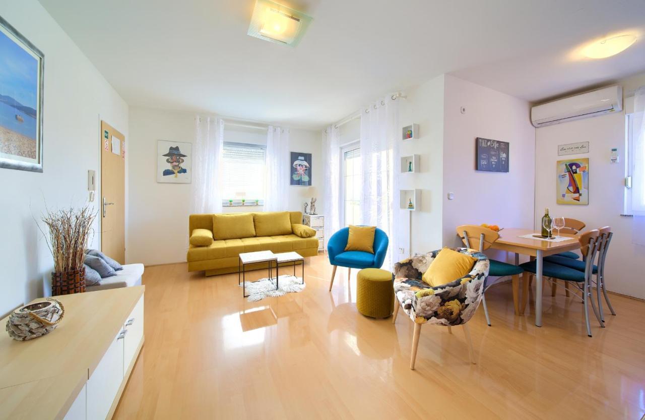 Apartman Noel Krk Town Exteriör bild