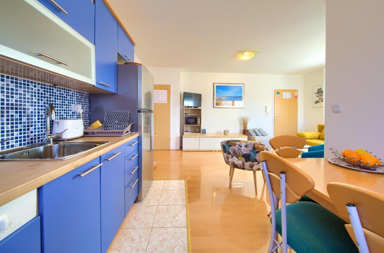 Apartman Noel Krk Town Exteriör bild
