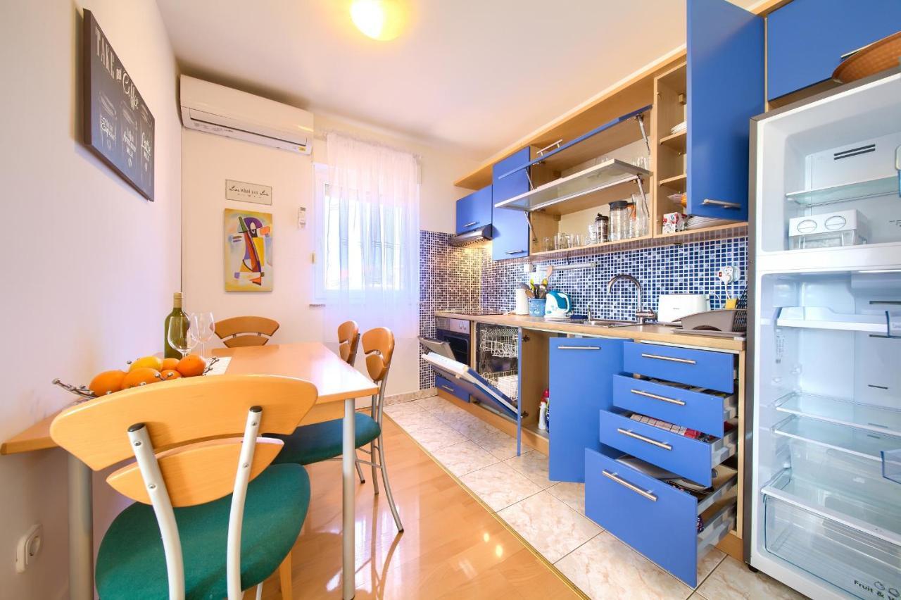 Apartman Noel Krk Town Exteriör bild